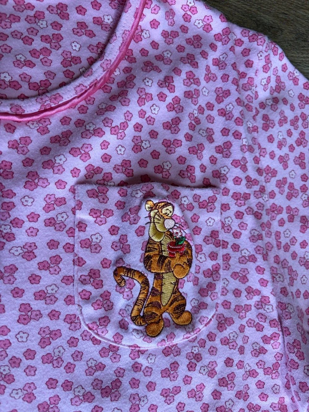 Vintage Disney Store Tigger Pink Floral Henley Kidcore Pajama Nightshirt Dress - Picture 4 of 11